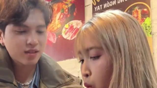 베트남 커플 애정 행각.mp4