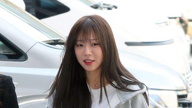 쯔양, 경찰 조사 40분 만에 퇴장…“피해자로 보지 않는 수사” 반발