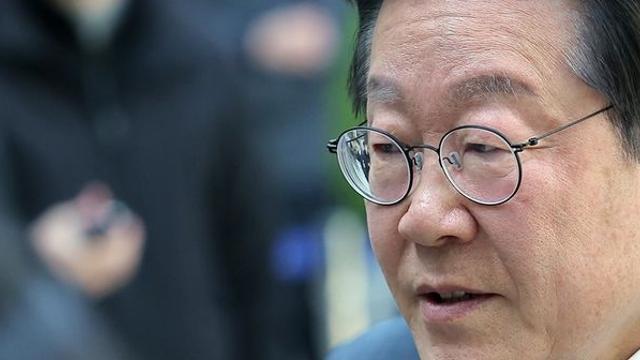 대선 나가는 이재명, 다소 '치욕스런' 여론조사 결과가 공개됐다