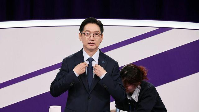 김경수 