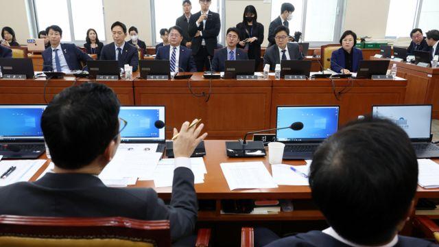 '고 오요안나 사건' 국회 현안 질의… 과방위 고성 '충돌'