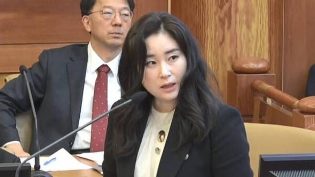 '계몽 변호사' 김계리 