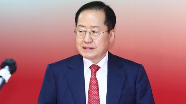 홍준표 “트럼프는 여자 건드리고 돈 줬지만, 이재명은 무상연애”