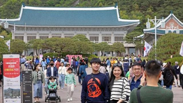 누적 관람 700만명 '청와대'…새 대통령 다시 돌아올까