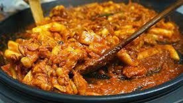 냥이가 패주려던 닭갈비.