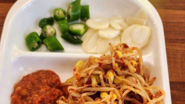 만원짜리 된장찌개 메뉴만 파는 식당 논란.jpg