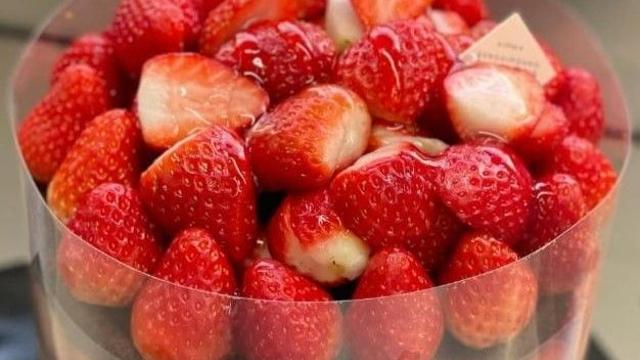 대전 성심당 '딸기시루' 곰팡이 발견…위생 논란에 