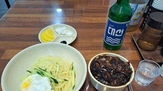 [이상무의 감탄 맛집] 간짜장에 계란 프라이가 없고 그라믄 안돼~