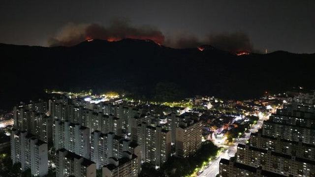 대구 함지산 산불 진화율 47%…