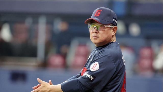 '4위 수성' 롯데 자이언츠...김태형 감독 