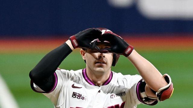 카디네스 ‘홈런 세리머니’