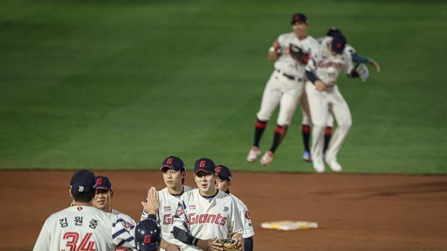 10위→4위, 거인 구단 진격...'각개전투' 능력도 탁월했다 [IS 포커스]