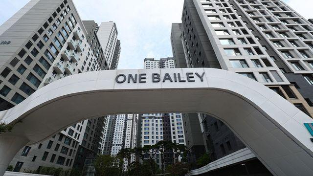 강남 100억 아파트 “공용 샴푸 중단...집에 퍼 가지 말라”