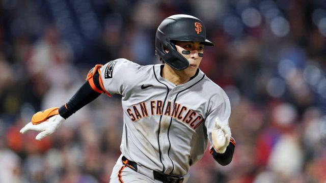 ‘뚝 떨어지는 공도 척척’ 이정후, 샌디에이고전서 6경기 연속 안타