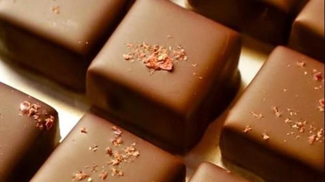 길거리에서 나눠준 초콜릿 먹은 중학생 이상 증세…경찰 수사