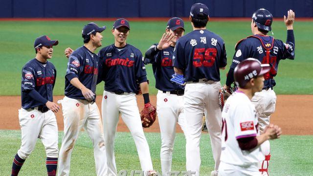 6연승 하고 한 번 졌는데 4위까지 급추락, 롯데·한화 너무 무섭다