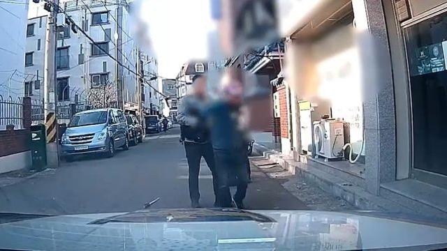 진주서 만취 상태로 흉기 들고 거리 활보 60대 입건