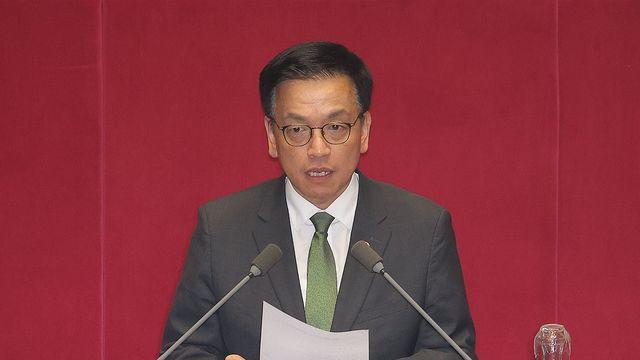 최상목 사퇴로 경제사령탑 부재…대외신인도·美통상대응 우려