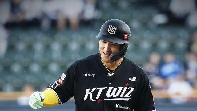 안현민, 9회 동점 투런포…kt, 두산과 주중 시리즈 2승 1무