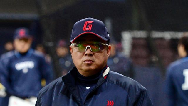 [SD 고척 승장] ‘시리즈 스윕+공동 3위 점프’ 롯데 김태형 감독 “데이비슨 너무 좋은 피칭, 3루 관중석 꽉 채워준 팬들께 감사”