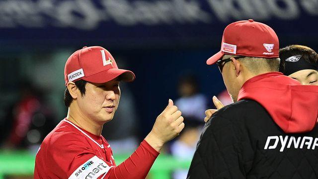 복귀 첫 타석 홈런 '쾅', 이래서 모두가 기다렸다...최정의 미소 