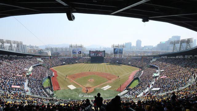 17일 잠실 LG-KT전, 사직 롯데-삼성전 오후 5시→2시 변경