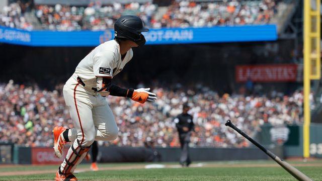 잠자던 타선을 이정후가 깨웠다→주루 실수 완벽 만회