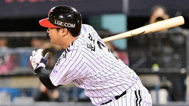 LG 타선이 다시 폭발한다! 1회말 문보경-박동원, 박종훈 상대 연속 타자 홈런 '쾅쾅' [잠실 라이브]