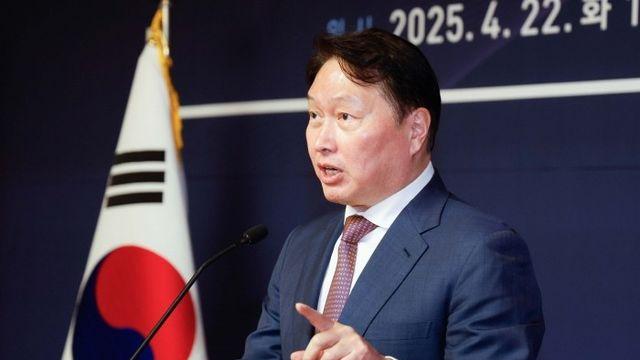 최태원 SK 회장, 국회 청문회 불출석···