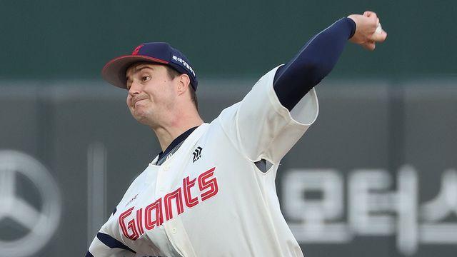 프로야구 롯데, 외인 데이비슨·레이예스 앞세워 SSG 완파