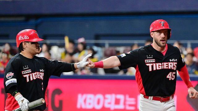 '3G 연속' 2번 위즈덤-5번 김선빈, 꽃감독 의도는 무엇일까...