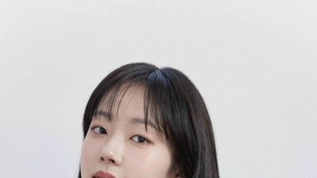 두산, 10일 NC전에 배우 채원빈 초청…'신인상 6관왕의 에너지 전한다'