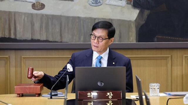 0% 저성장 시대…한은, 기준금리 인하 속도·폭은?