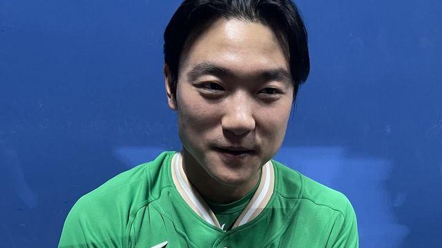 '몽당연필' 놓고 길게 배트 잡은 키움 김태진의 만루포