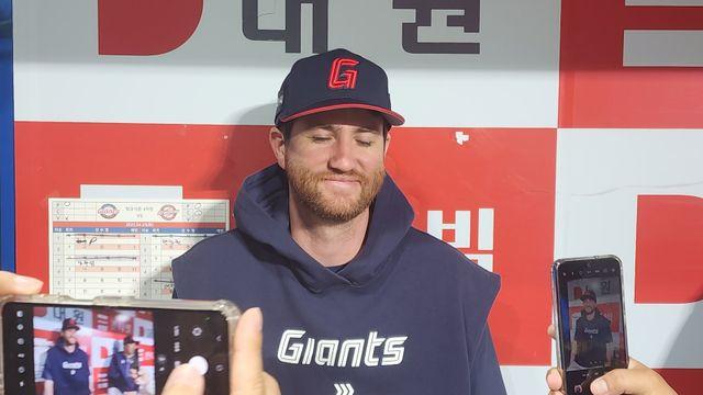 불길한 예감 현실로...'어깨 부상' 반즈, 8주 이상 이탈→롯데 대체 선수 영입 시스템 가동