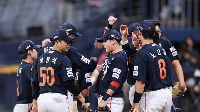 못말리는 한화, 26년 만에 10연승 대기록...단독선두 굳히기