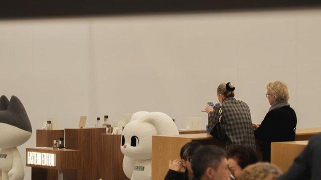 신세계면세점, 아트부산 VIP 라운지에 '폴앤바니' 향기 팝업 전시