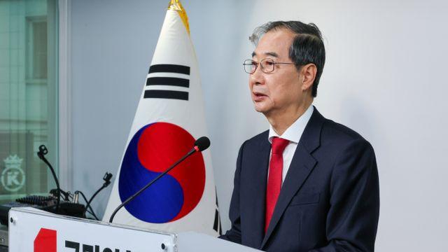 김문수, 법원 출석 