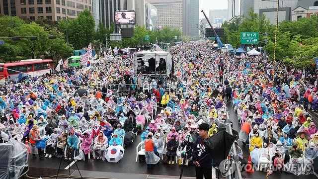 대선 앞 달아오른 집회…
