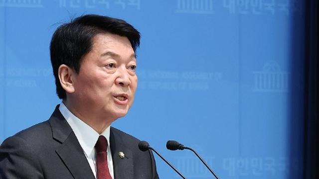 안철수, 대선후보 재선출에 