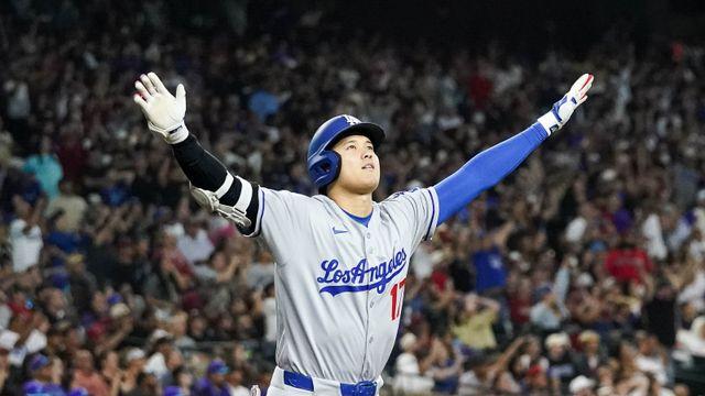 ‘오타니 역전 3점 홈런’ LAD, 9회 대역전극…대주자 김혜성 결승 득점