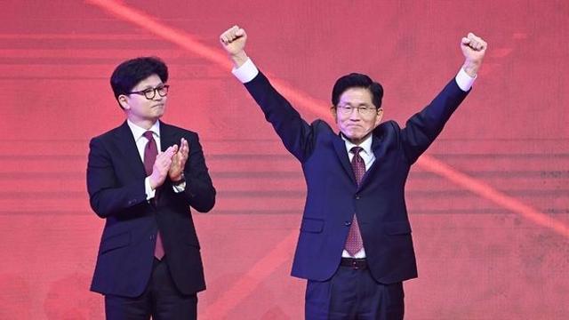 한동훈, 김문수 향해 “윤석열 전 대통령 출당 조치 필요”