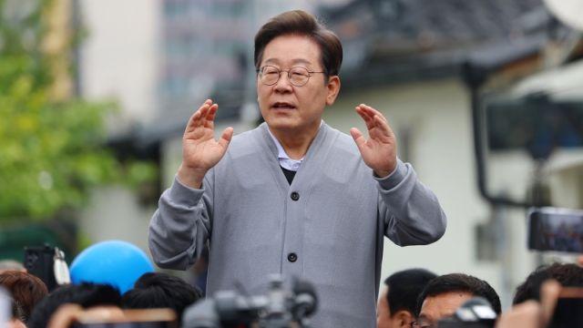12일 유세 첫날...이재명, 판교·동탄 찾아 반도체·과학기술 강조