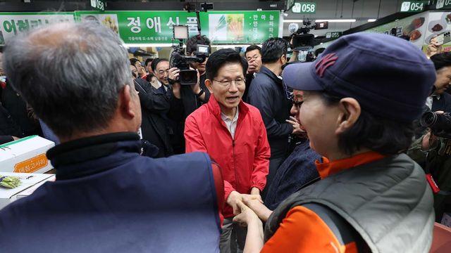 김문수 “민주당과 국민의힘 중 누가 민주주의냐”