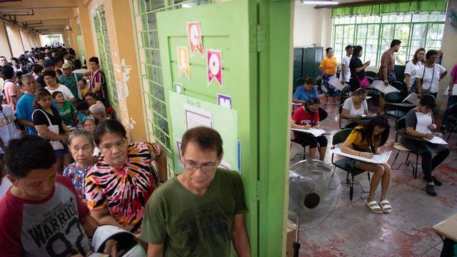 필리핀 총선 실시…반중 마르코스 vs 친중 두테르테 진영 대결(종합)