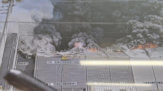 작년에도 같은 이유, 동일 장소… 이천 물류센터 관계자 “배터리 화재 추정”