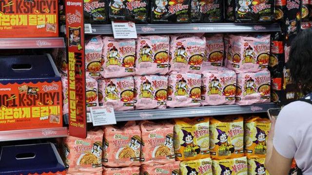 삼양식품, 역대 최고가 경신…123만원까지 올라(종합)[핫스탁]