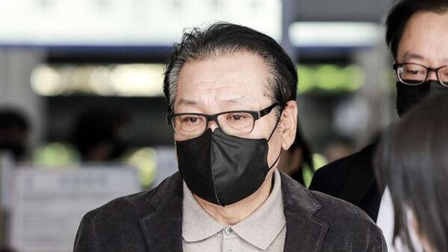검찰, '김 여사 부정청탁 의혹' 건진법사 재차 소환