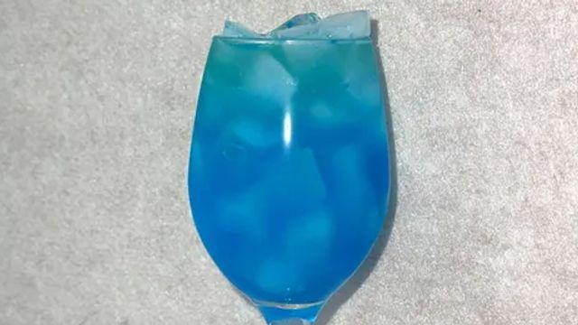 [뉴스원샷] 딸도 울었다… 강아지가 무덤 앞에서 보인 믿기 힘든 행동 (with Love Power)