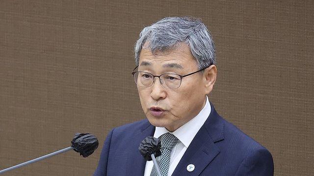 정근식 서울교육감, 리박스쿨 논란에 